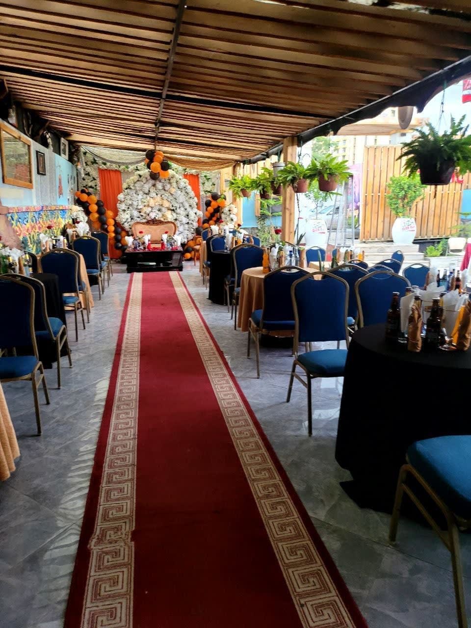 Grand Royal Package
